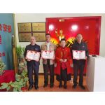 颁发常务副会长聘书合影